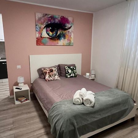 Cotroceni Studio Apartment Bucureşti Ngoại thất bức ảnh