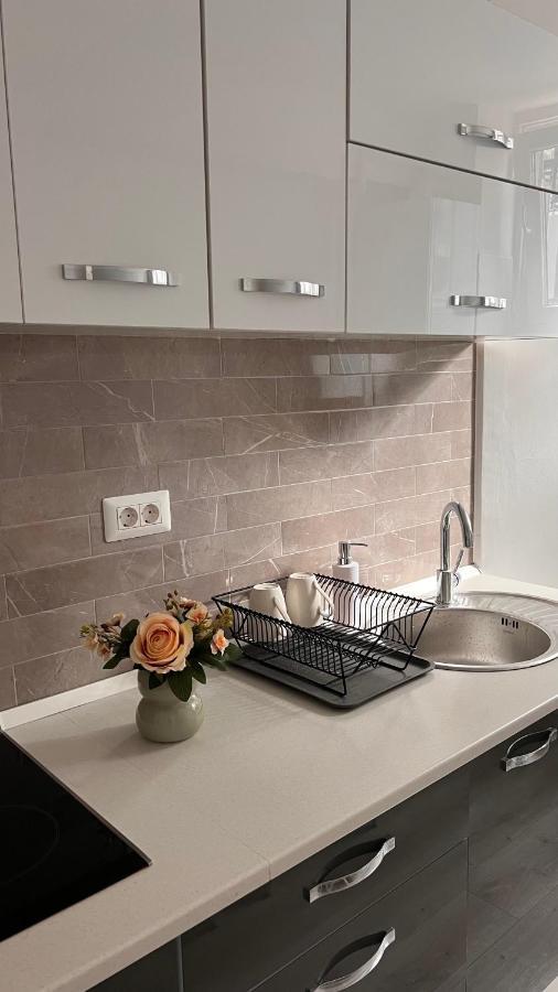 Cotroceni Studio Apartment Bucureşti Ngoại thất bức ảnh